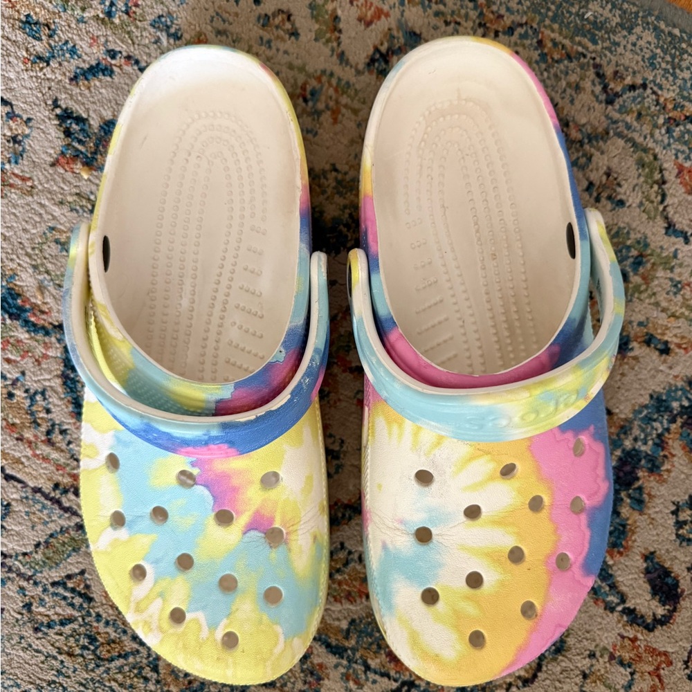 CROCS Blue and Yellow Water Shoes Ultimate Comfort